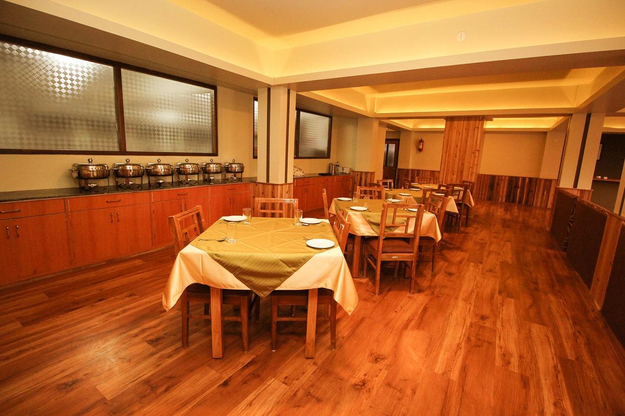 Hotel Tarayana Grand Gangtok Esterno foto