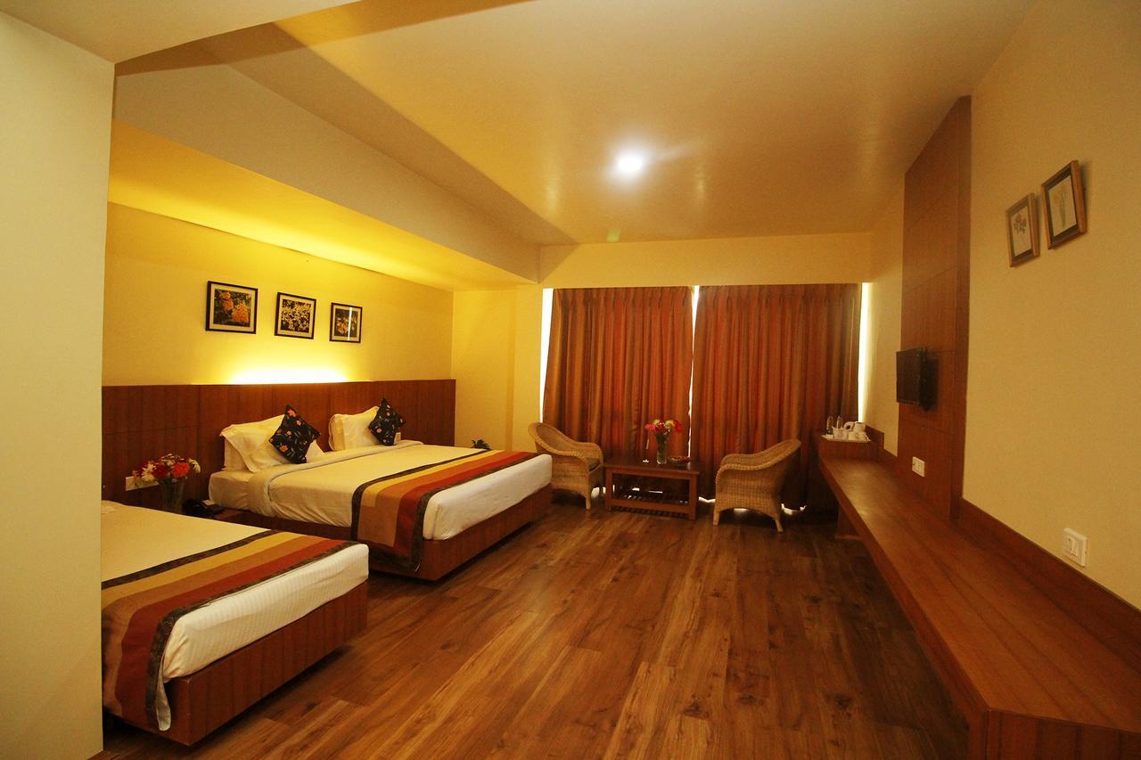 Hotel Tarayana Grand Gangtok Esterno foto